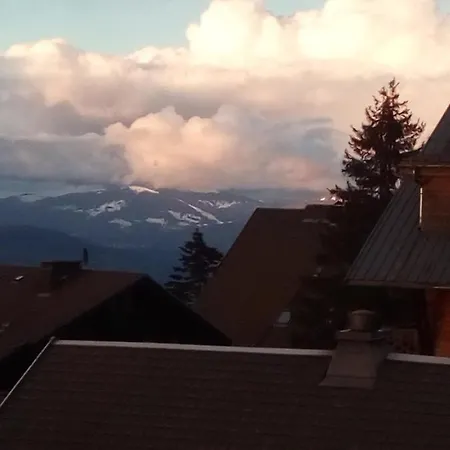 Superbe T2 3 Etoiles 40m2 Pied Des Pistes Vue Sur Le *
