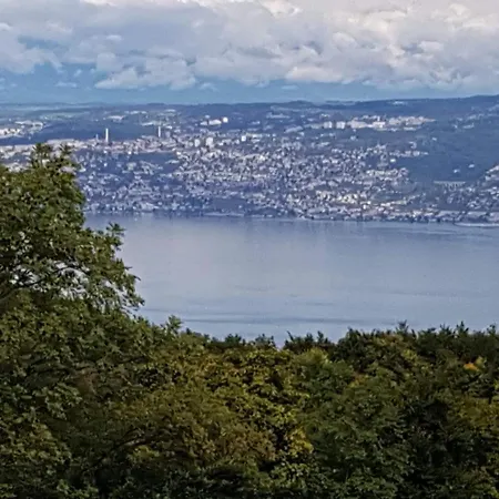 Superbe T2 3 Etoiles 40m2 Pied Des Pistes Vue Sur Le *